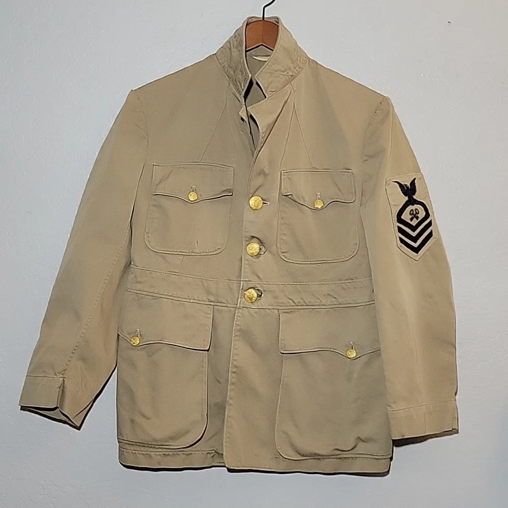 VINTAGE Military Jacket w Patch Cargo Pockets 38